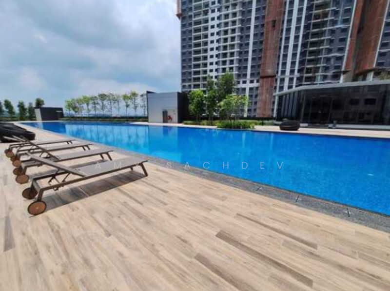 Servis Apartment untuk Dijual di MIRA at Shorea Park - Amy Sachdev - Pool - PropertyGuru.com.my