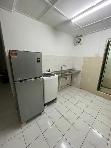 Pangsapuri untuk Disewa di Larkin Utama (Menara Metro Larkin) - Hong Charng Lee - Kitchen - PropertyGuru.com.my