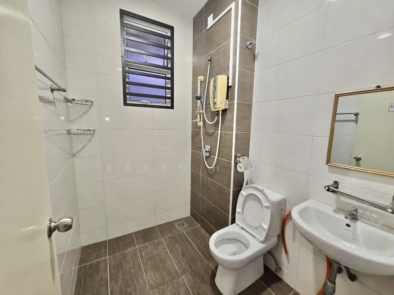 Cluster House for Sale in Taman Nusa Sentral (Iskandar Puteri (Nusajaya)) - Karen Heng - Bathroom - PropertyGuru.com.my