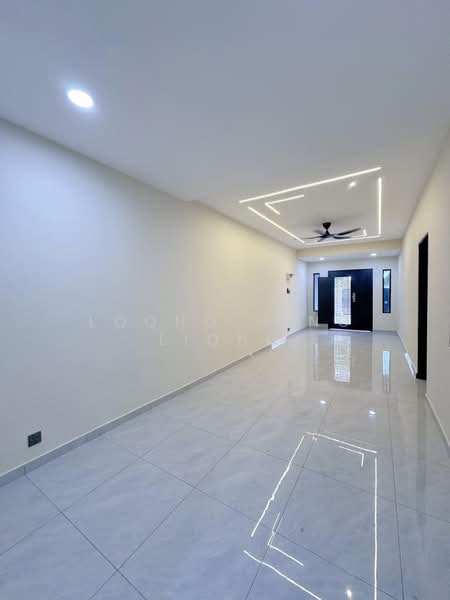 Rumah Teres 1 Tingkat untuk Dijual di Taman Megah Ria (Masai) - Loong Hing Liong - Entrance - PropertyGuru.com.my
