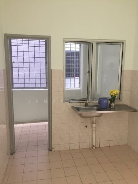 Apartment for Rent at Suria Kipark Damansara - Jenson Toh - Kitchen - PropertyGuru.com.my