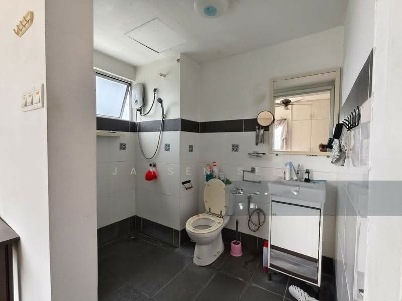Kondominium untuk Dijual di Viva Residency - Jaysen See - Bathroom - PropertyGuru.com.my
