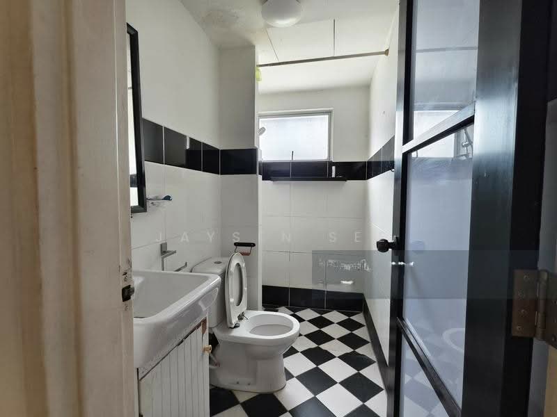 Kondominium untuk Dijual di Viva Residency - Jaysen See - Bathroom - PropertyGuru.com.my