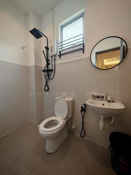 2-storey Terraced House for Rent in Seremban (Negeri Sembilan) - Cheong Hu Tan - Bathroom - PropertyGuru.com.my