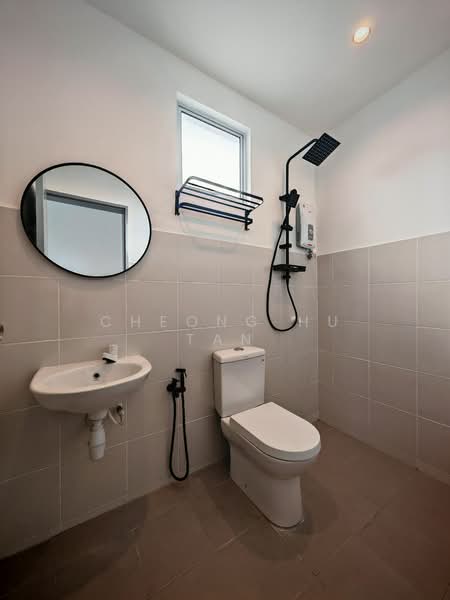 2-storey Terraced House for Rent in Seremban (Negeri Sembilan) - Cheong Hu Tan - Bathroom - PropertyGuru.com.my