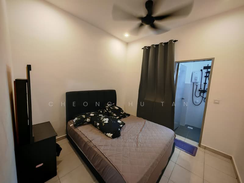 2-storey Terraced House for Rent in Seremban (Negeri Sembilan) - Cheong Hu Tan - Bedroom - PropertyGuru.com.my