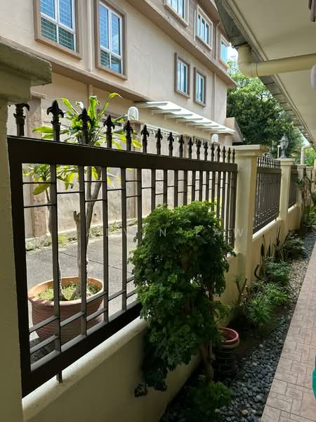 2.5-storey Terraced House for Sale in Bandar Utama 12 (Bandar Utama) - Calvin Law - Exterior - PropertyGuru.com.my