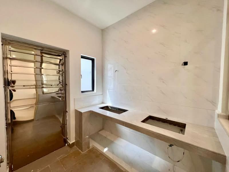 Terraced House for Sale in Skudai (Johor) - Lui Lui - Kitchen - PropertyGuru.com.my