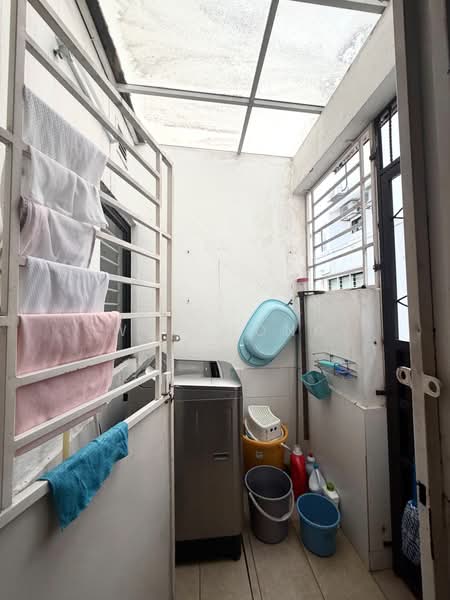 Rumah Teres 3 Tingkat untuk Dijual di Lake Fields (Sungai Besi) - Ws Chong - PropertyGuru.com.my