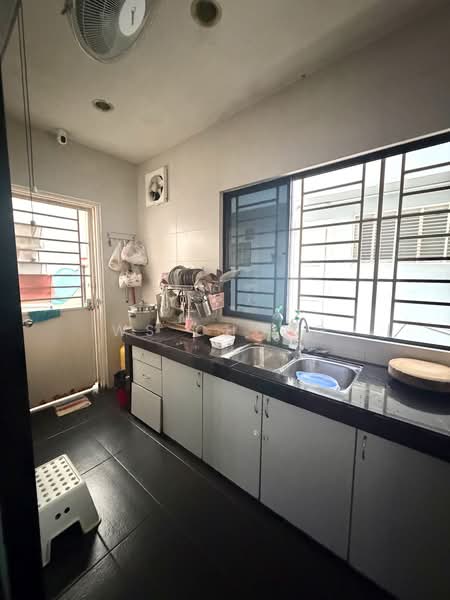 Rumah Teres 3 Tingkat untuk Dijual di Lake Fields (Sungai Besi) - Ws Chong - PropertyGuru.com.my