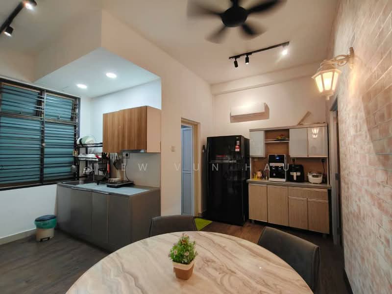 Servis Apartment untuk Disewa di Palazio - Liew Vun Hau - Kitchen - PropertyGuru.com.my