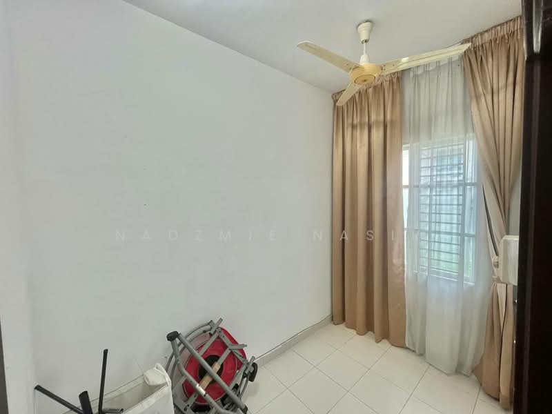 2-storey Terraced House for Sale in Bandar Teknologi Kajang (Kajang) - Nadzmie Nasir - Bedroom - PropertyGuru.com.my