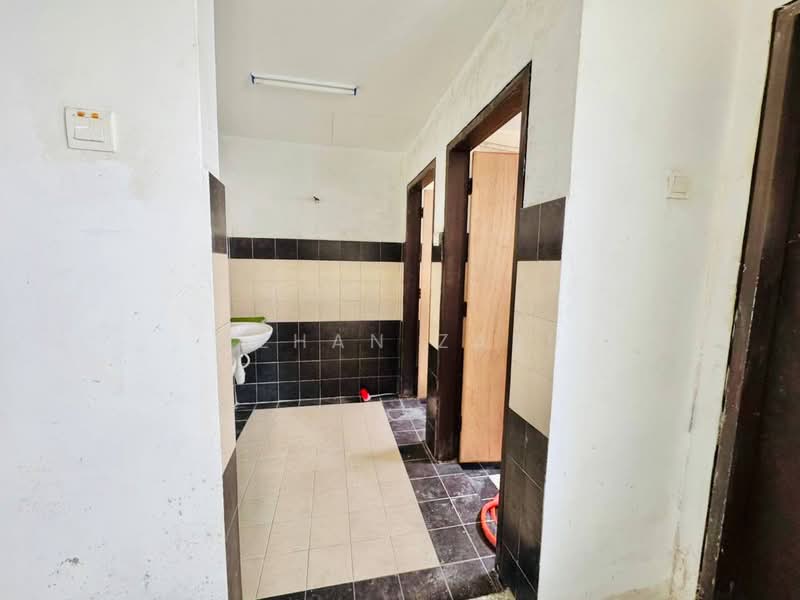 Shop / Office for Rent in Hulu Langat (Selangor) - Zehan Zaki - Interior - PropertyGuru.com.my