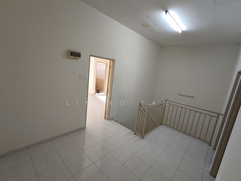 2-storey Terraced House for Rent in Sitiawan (Perak) - Lingko Tan - Living Area  - PropertyGuru.com.my