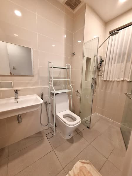 Kondominium untuk Disewa di Waltz Residences - Ian Fan - Bathroom - PropertyGuru.com.my