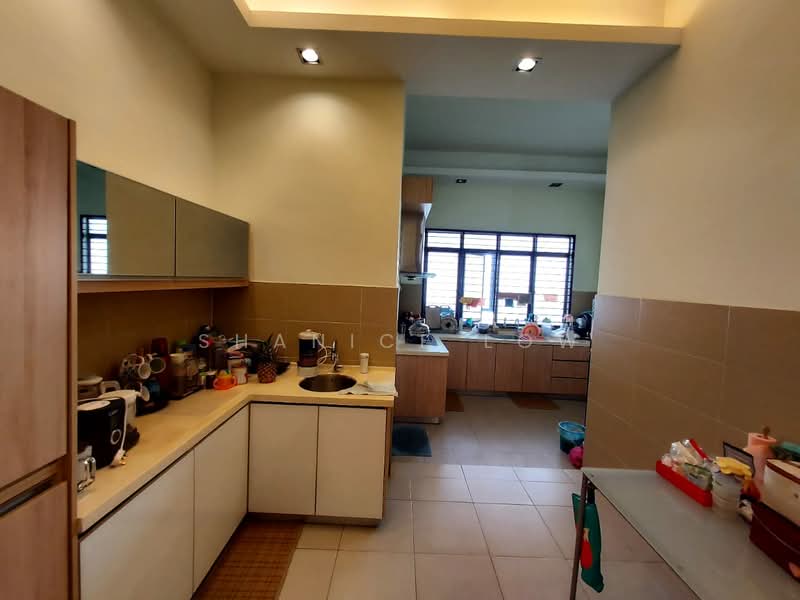2-storey Terraced House for Sale in Bandar Puteri Puchong (Puchong) - Shanice Low - Kitchen - PropertyGuru.com.my