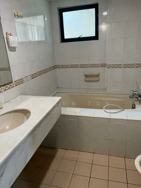 Kondominium untuk Disewa di Sang Suria - Jenson Toh - Bathroom - PropertyGuru.com.my