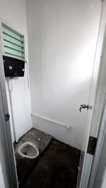 Rumah Teres 2 Tingkat untuk Dijual di Kampung Ulu Tiram (Ulu Tiram) - Calvin Lee - PropertyGuru.com.my