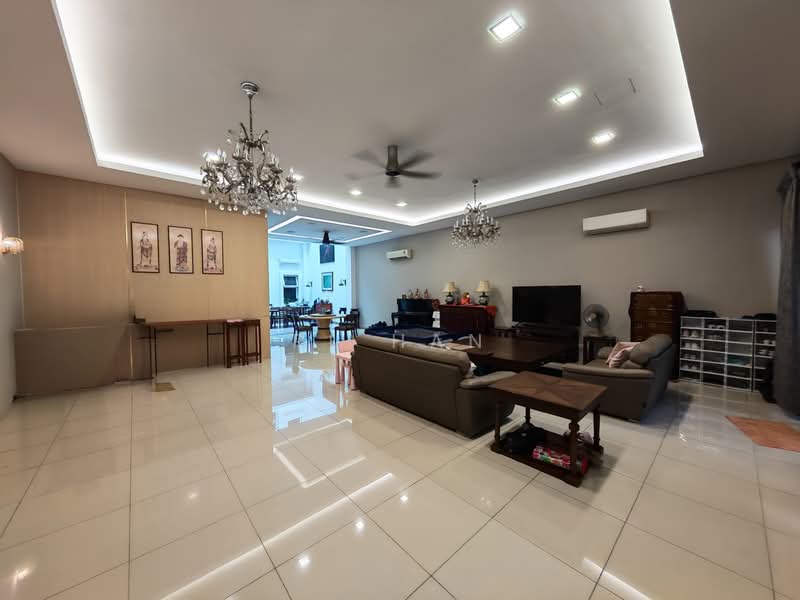Rumah Teres 2 Tingkat untuk Dijual di Temasya Glenmarie (Glenmarie) - RL Han - Living Room - PropertyGuru.com.my