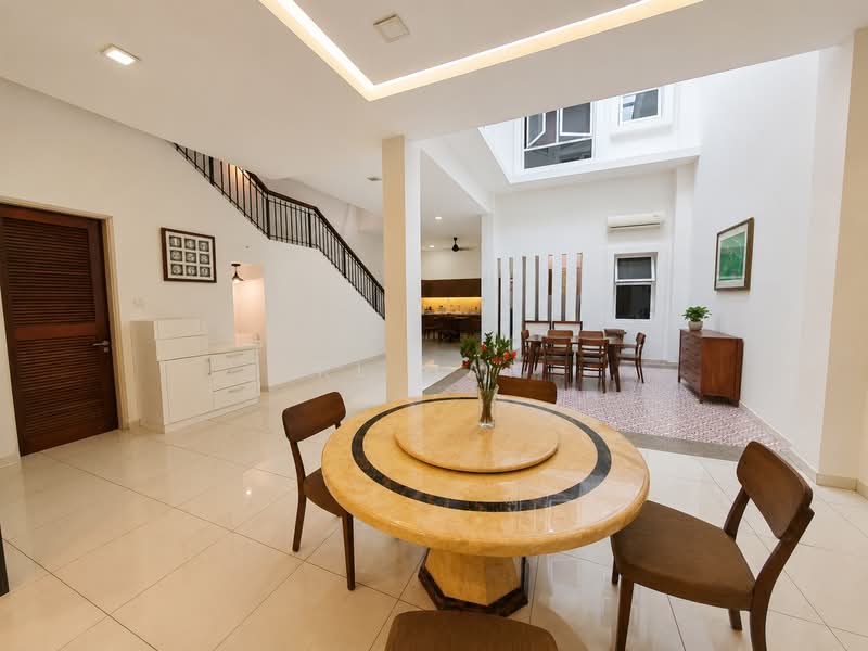 Rumah Teres 2 Tingkat untuk Dijual di Temasya Glenmarie (Glenmarie) - RL Han - Dining Room - PropertyGuru.com.my