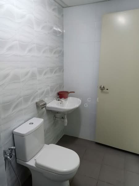 Pangsapuri untuk Disewa di Impiana Sky Residensi - Clarence Chong - Bathroom - PropertyGuru.com.my