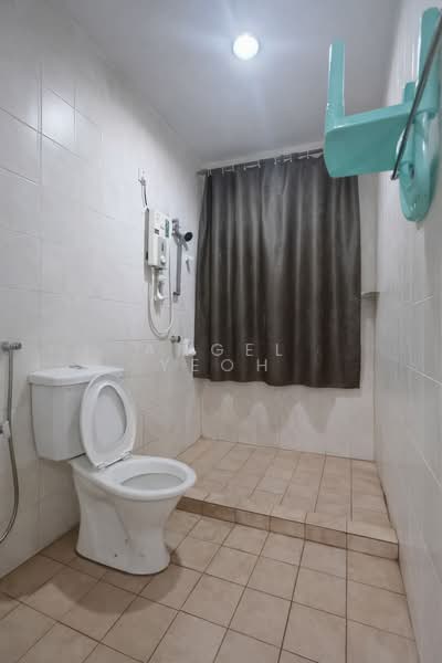 2-storey Terraced House for Sale in Alam Damai (Cheras) - Angel Yeoh - Bathroom - PropertyGuru.com.my