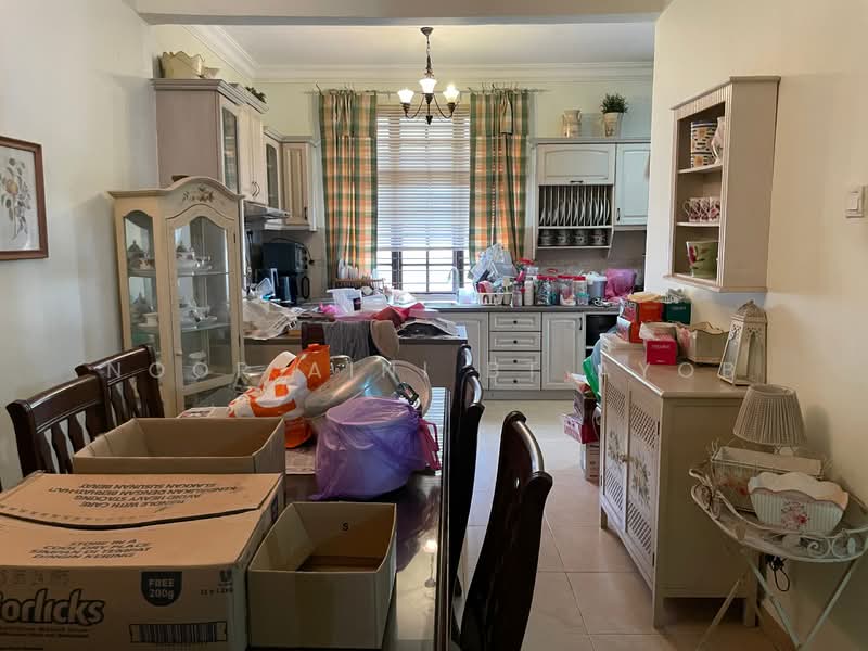 Rumah Teres 2 Tingkat untuk Dijual di Seksyen 4 (Bangi) - Noor Aini Bt Ayob - Kitchen - PropertyGuru.com.my