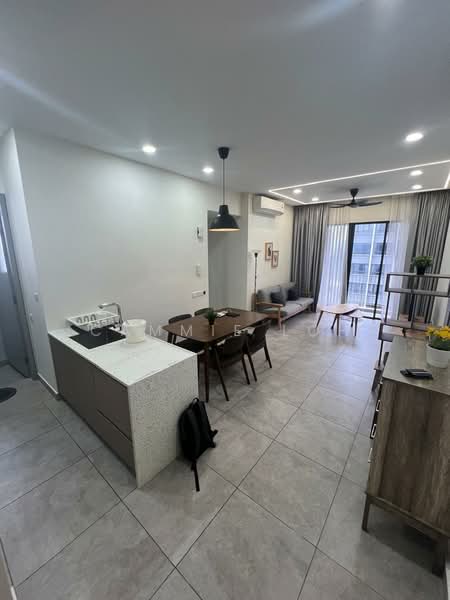 Servis Apartment untuk Disewa di Millerz Square - Cammie Loh - Living Room - PropertyGuru.com.my