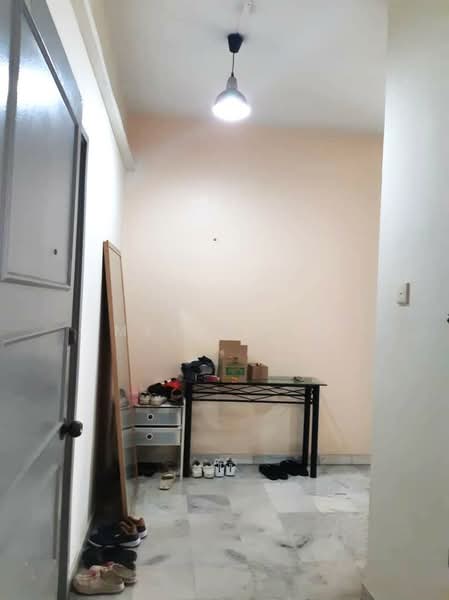 Kondominium untuk Dijual di Villa Putra - Mel Wong - Entrance - PropertyGuru.com.my