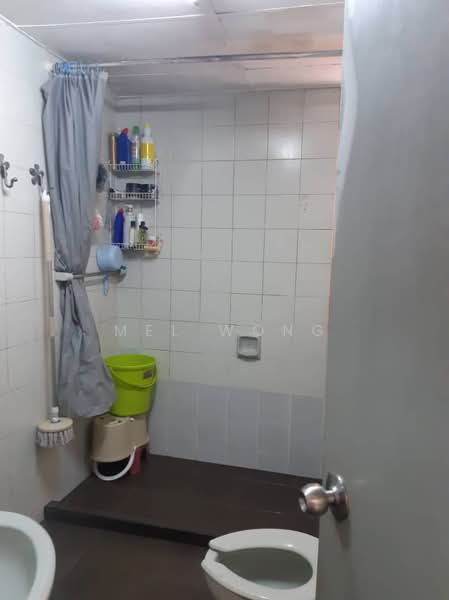 Kondominium untuk Dijual di Villa Putra - Mel Wong - Bathroom - PropertyGuru.com.my