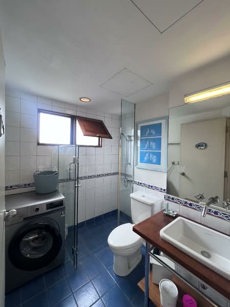 Condominium for Sale at Maxwell Towers - Rachel Leow - Bathroom - PropertyGuru.com.my