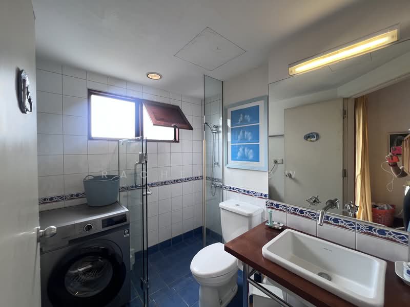 Condominium for Sale at Maxwell Towers - Rachel Leow - Bathroom - PropertyGuru.com.my