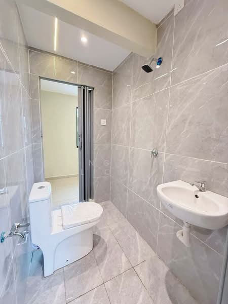 2-storey Terraced House for Sale in Bandar Seri Alam (Masai) - Loong Hing Liong - Bathroom - PropertyGuru.com.my