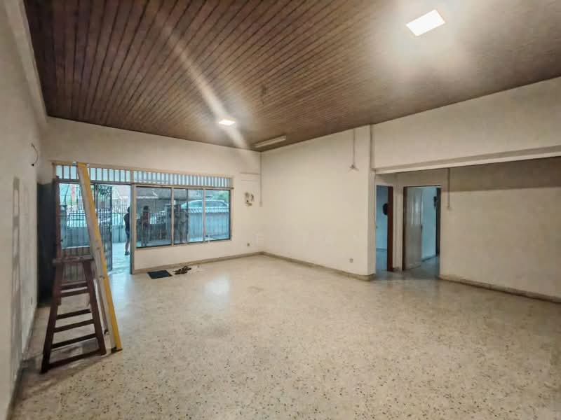 Rumah Berkembar untuk Dijual di Taman Lim (Ipoh) - Jeff Tan - Living Room - PropertyGuru.com.my