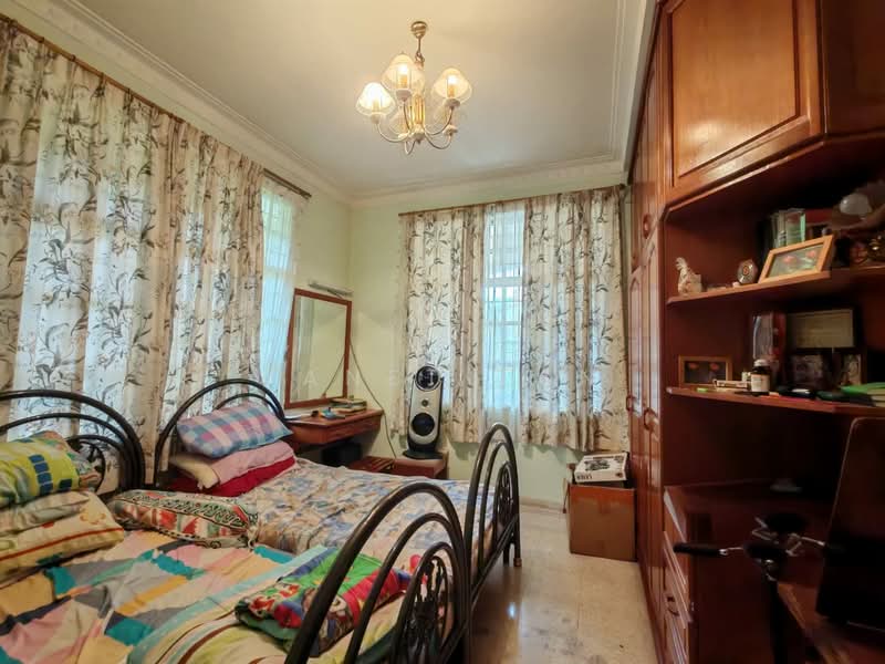 Rumah Banglo untuk Dijual di Usj 2 (Subang Jaya) - Janet Tan - Bedroom - PropertyGuru.com.my