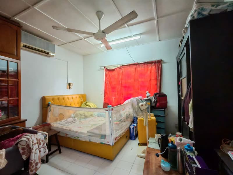 Rumah Banglo untuk Dijual di Usj 2 (Subang Jaya) - Janet Tan - Bedroom - PropertyGuru.com.my