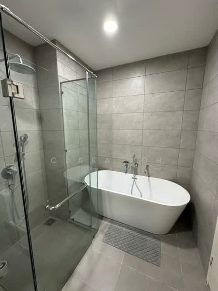 Servis Apartment untuk Disewa di Dorsett Waterfront Subang - Clara Loh - Bathroom - PropertyGuru.com.my