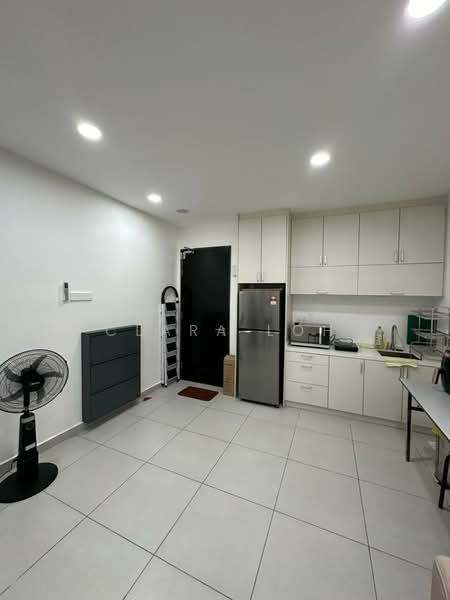 Servis Apartment untuk Disewa di Dorsett Waterfront Subang - Clara Loh - Kitchen - PropertyGuru.com.my
