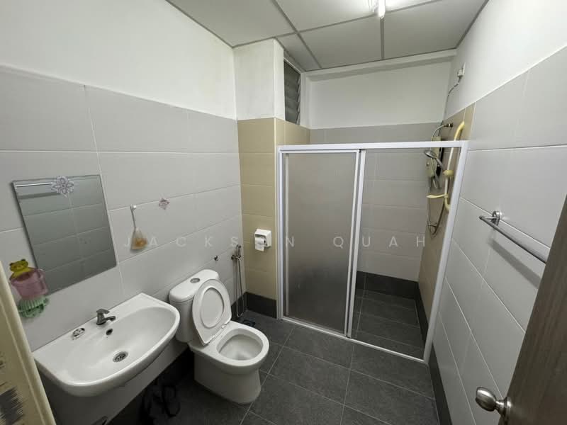 Servis Apartment untuk Disewa di Akademik Suite - Jackson Quah - Bathroom - PropertyGuru.com.my