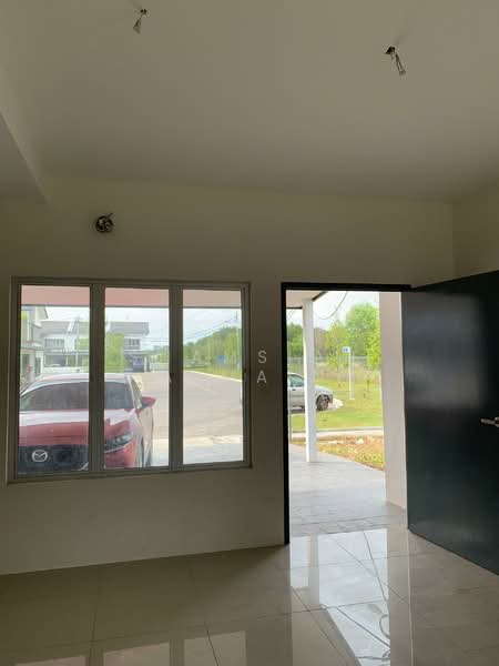 2-storey Terraced House for Sale in Dengkil (Selangor) - SHAMSIAH AJMAIN - Entrance - PropertyGuru.com.my