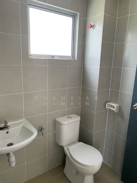 2-storey Terraced House for Sale in Dengkil (Selangor) - SHAMSIAH AJMAIN - Bathroom - PropertyGuru.com.my