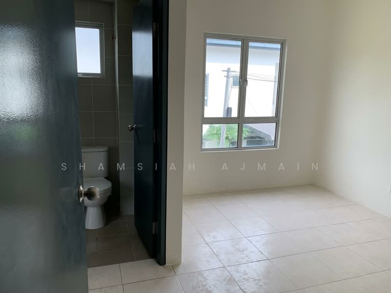 2-storey Terraced House for Sale in Dengkil (Selangor) - SHAMSIAH AJMAIN - Bathroom - PropertyGuru.com.my