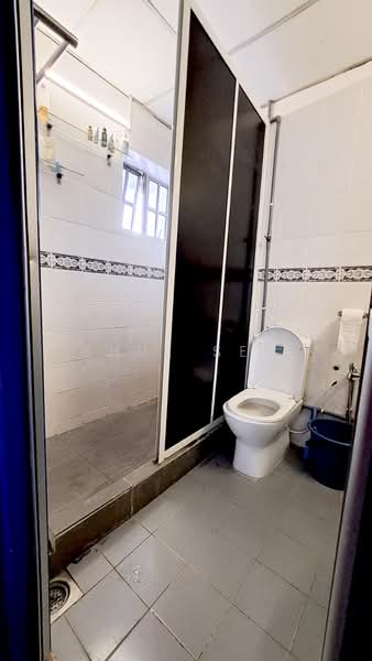 Kondominium untuk Dijual di Union Heights - Shue Sen - Bathroom - PropertyGuru.com.my