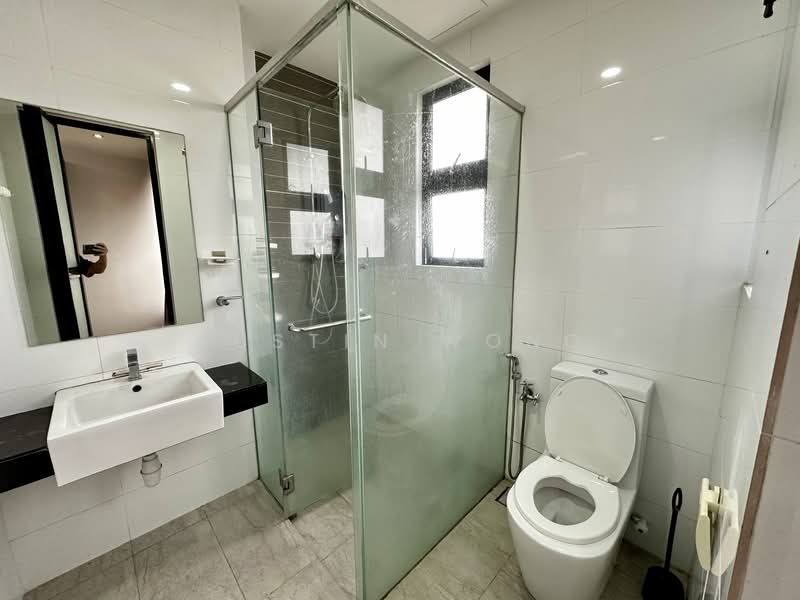 Servis Apartment untuk Disewa di D'Aman Residences @ Puchong - Austin Wong - Bathroom - PropertyGuru.com.my