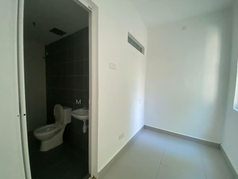 Rumah Berkembar untuk Dijual di Bandar Sungai Long (Selangor) - Miko Lew - PropertyGuru.com.my