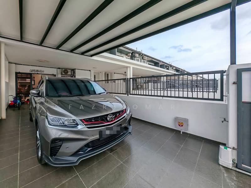 Townhouse for Sale in Port Klang (Pelabuhan Klang) (Selangor) - Fazri Omar - Exterior - PropertyGuru.com.my