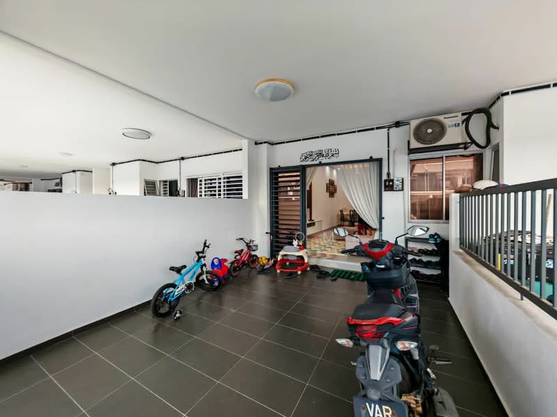 Townhouse for Sale in Port Klang (Pelabuhan Klang) (Selangor) - Fazri Omar - Entrance - PropertyGuru.com.my