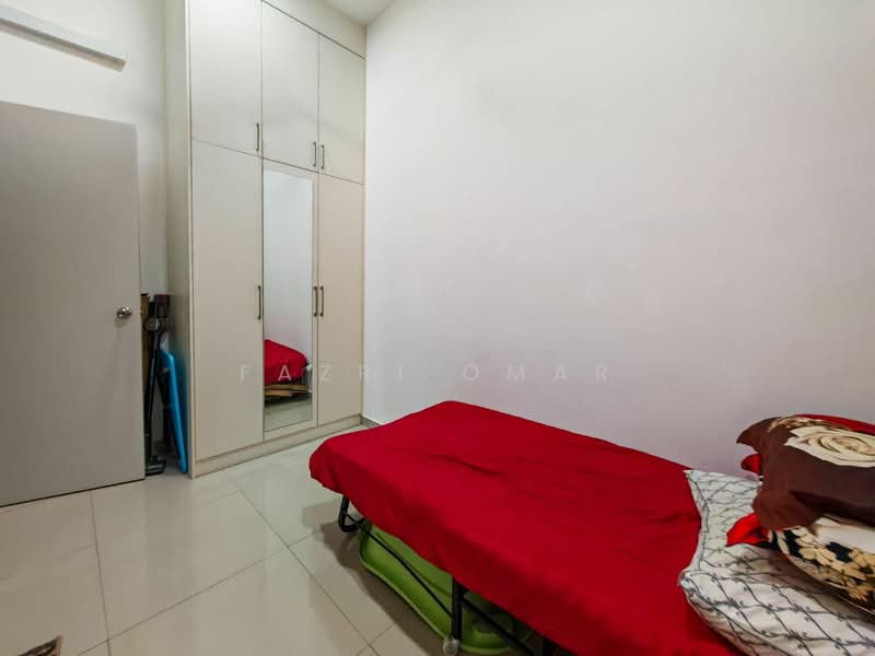 Townhouse for Sale in Port Klang (Pelabuhan Klang) (Selangor) - Fazri Omar - Bedroom - PropertyGuru.com.my