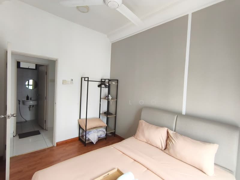 Service Residence for Sale at The Platino Serviced Apartment - Jeny Loo - Bedroom - PropertyGuru.com.my
