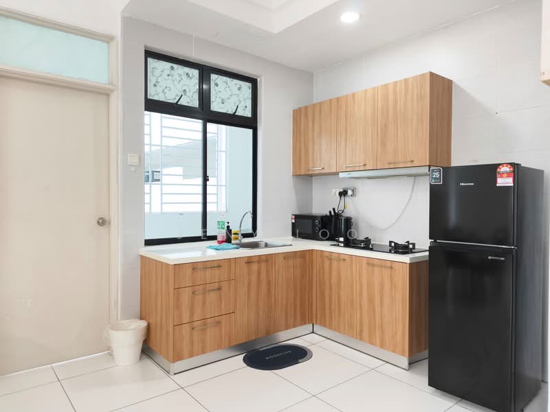 Service Residence for Sale at The Platino Serviced Apartment - Jeny Loo - Kitchen - PropertyGuru.com.my